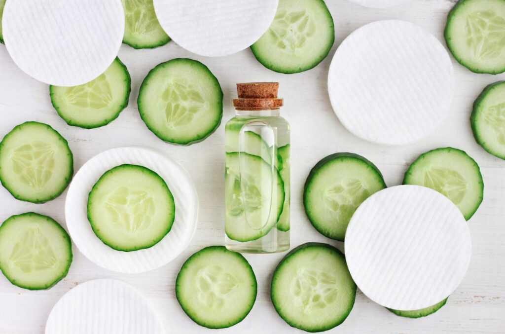 kitchen hack with cucumber spray